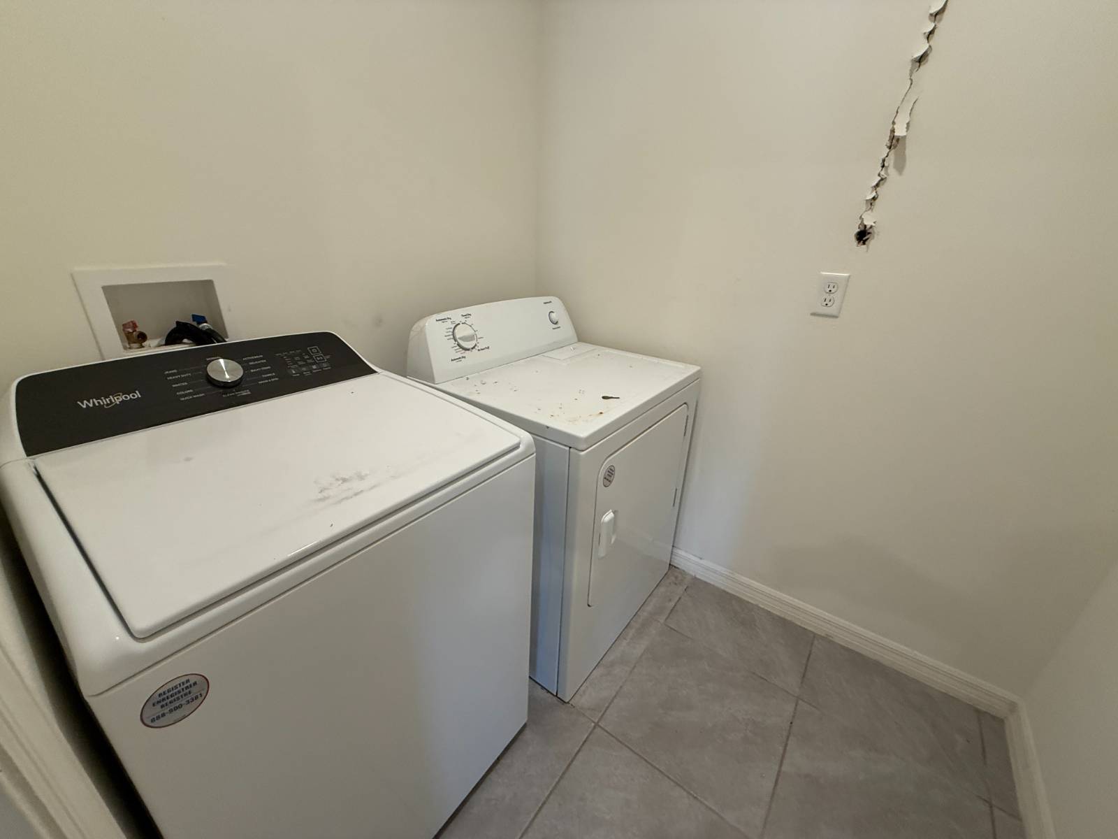 1345 Valley View Ave, Rockledge, FL 32955