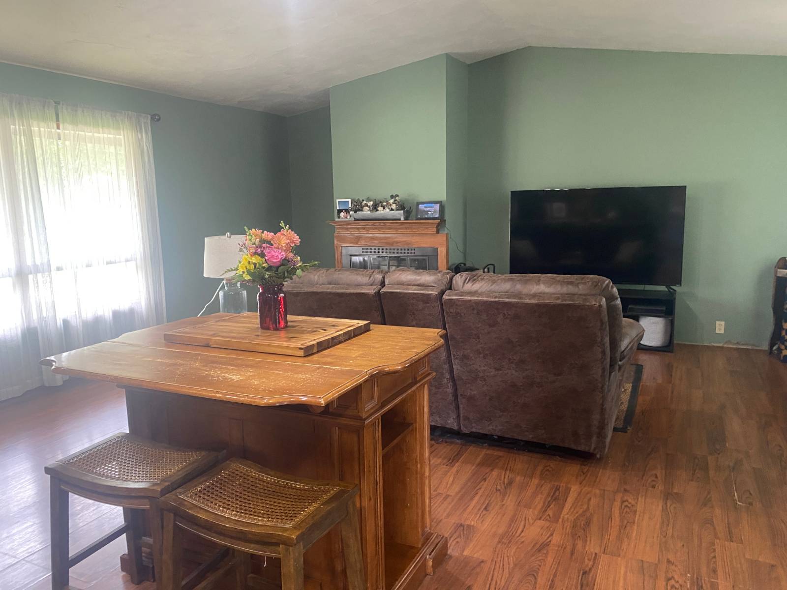 Photo 4 of 30 of home listing at 1048 S 5th Ave, Broken Bow, NE 68822