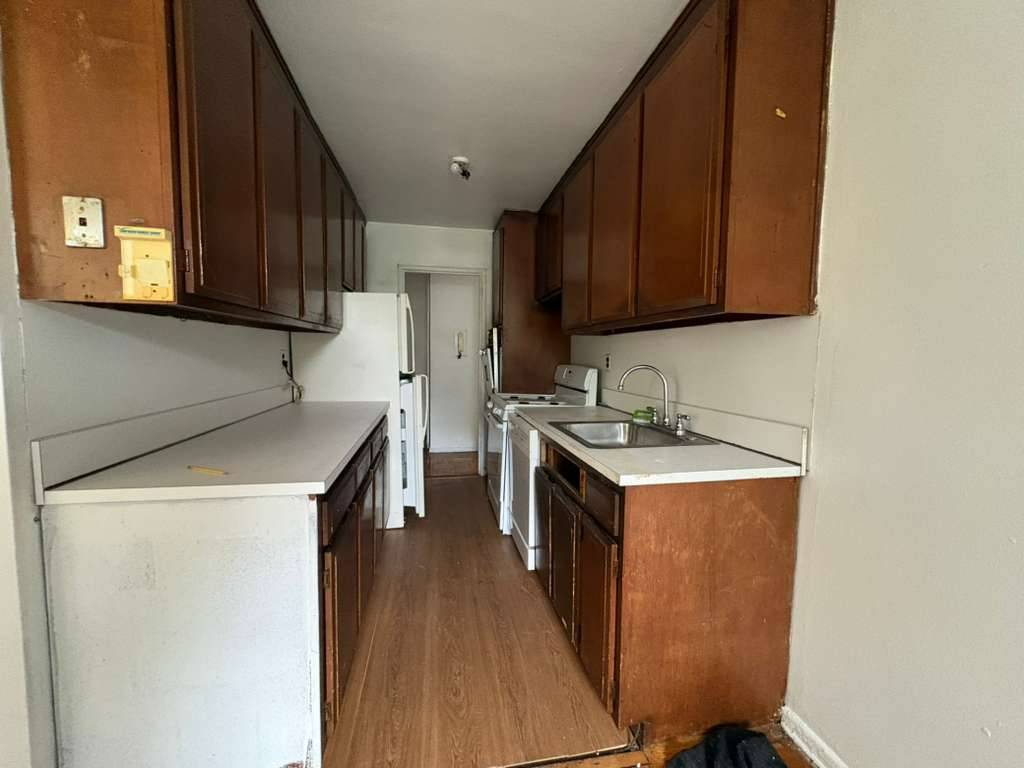 110 Brooklyn Avenue, #1F