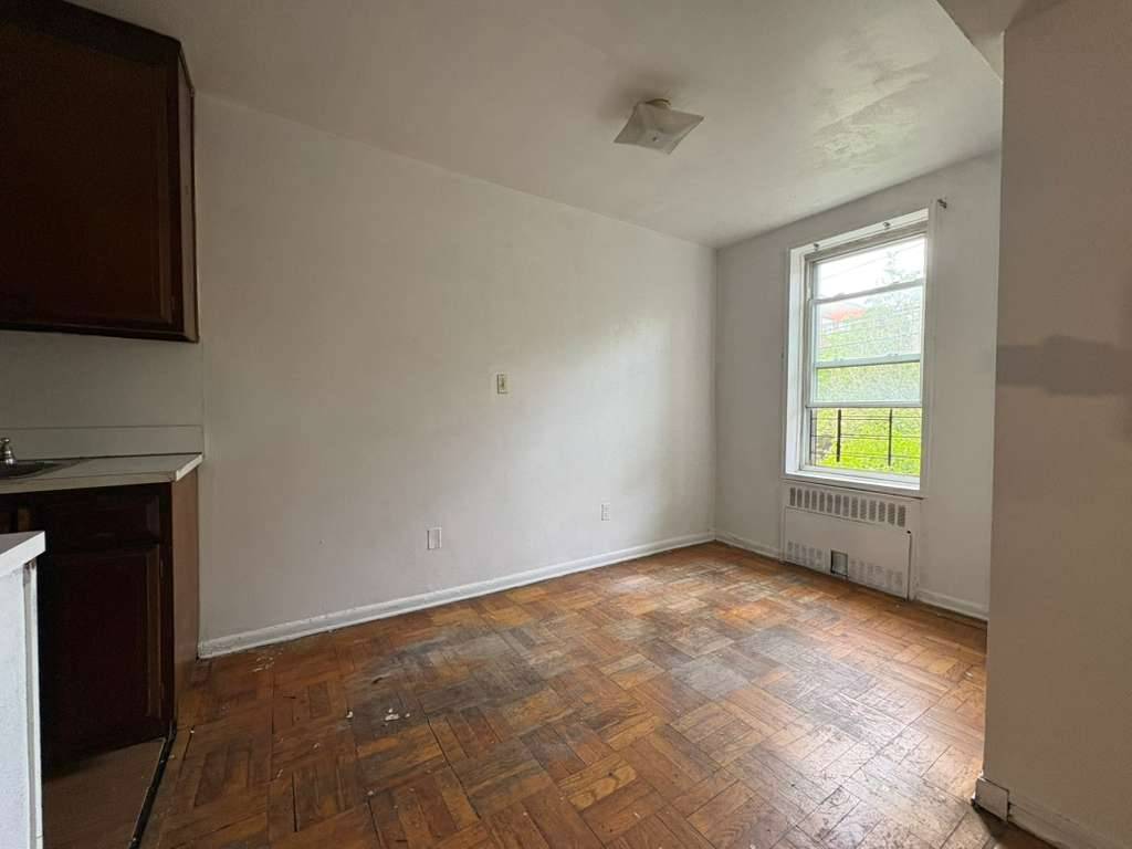 110 Brooklyn Avenue, #1F