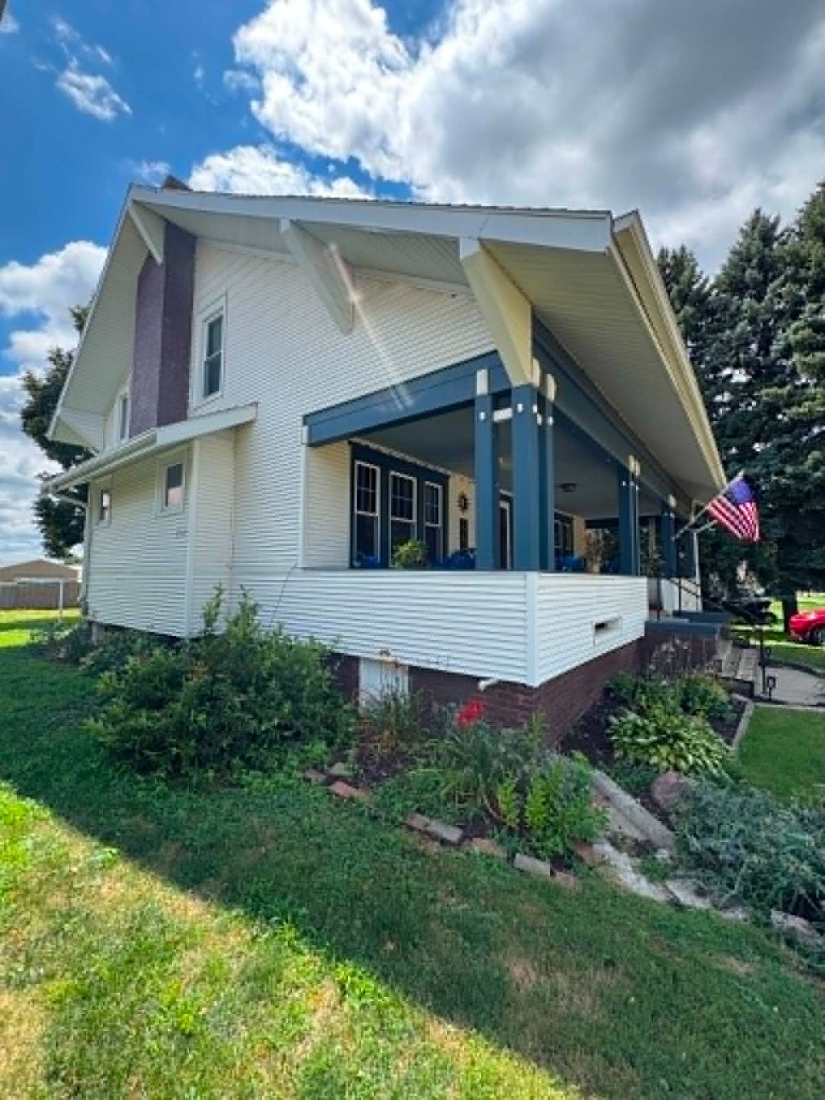 Photo 9 of 60 of home listing at 105 W 6th Street, Neligh, NE 68756