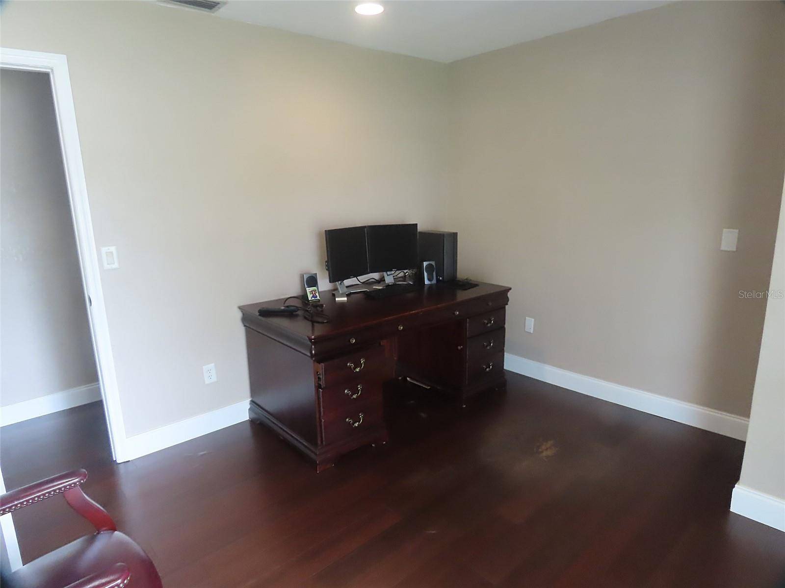 657 Maitland Ave, Altamonte Springs, FL 32701