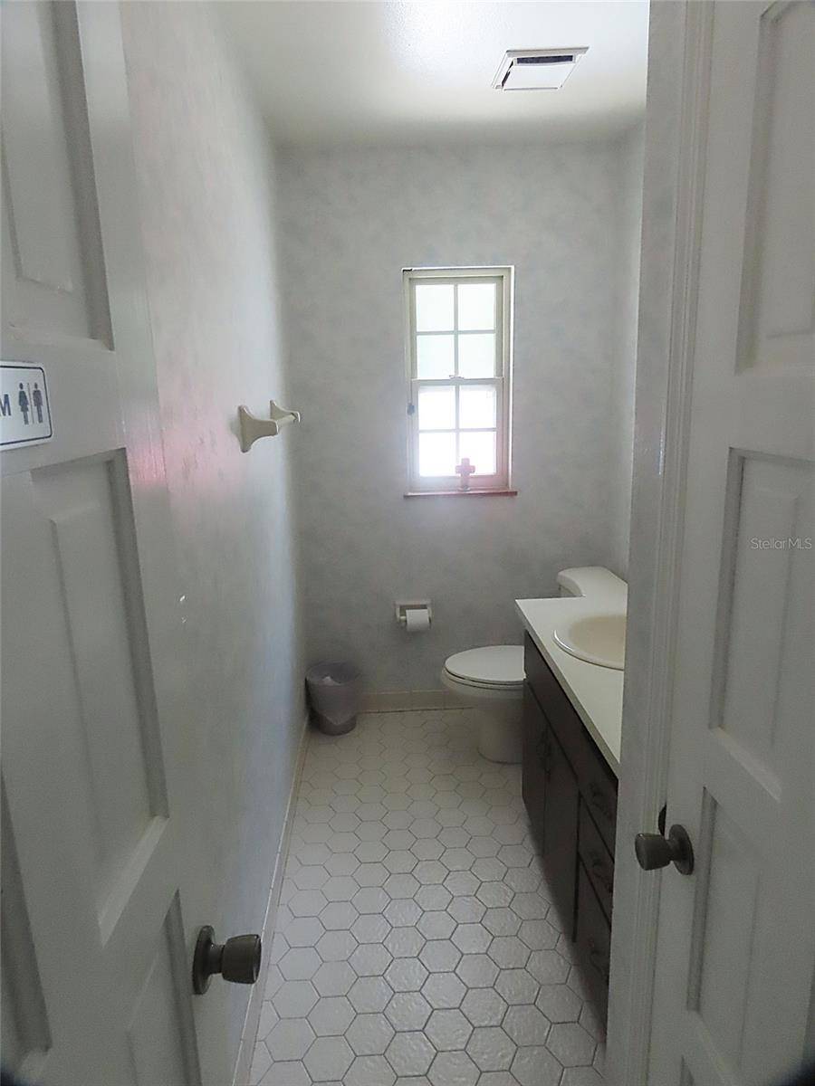 657 Maitland Ave, Altamonte Springs, FL 32701