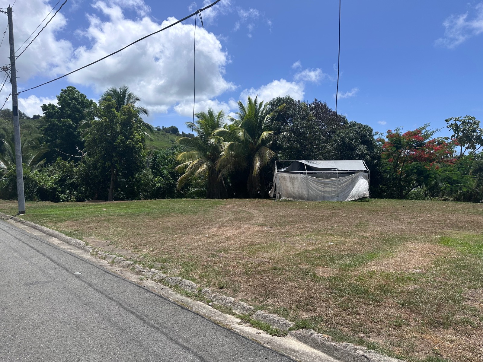 Photo 4 of 6 of land for sale at 67 Calle 7 #Solar 67, Yabucoa, PR 00767