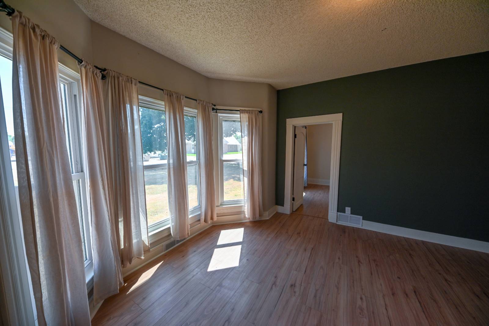 Photo 14 of 36 of home listing at 804 Flannery Ave, Cambridge, NE 69022
