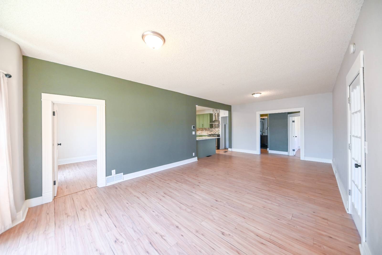 Photo 10 of 36 of home listing at 804 Flannery Ave, Cambridge, NE 69022