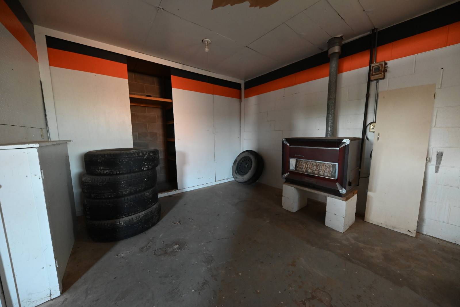Photo 36 of 36 of home listing at 804 Flannery Ave, Cambridge, NE 69022