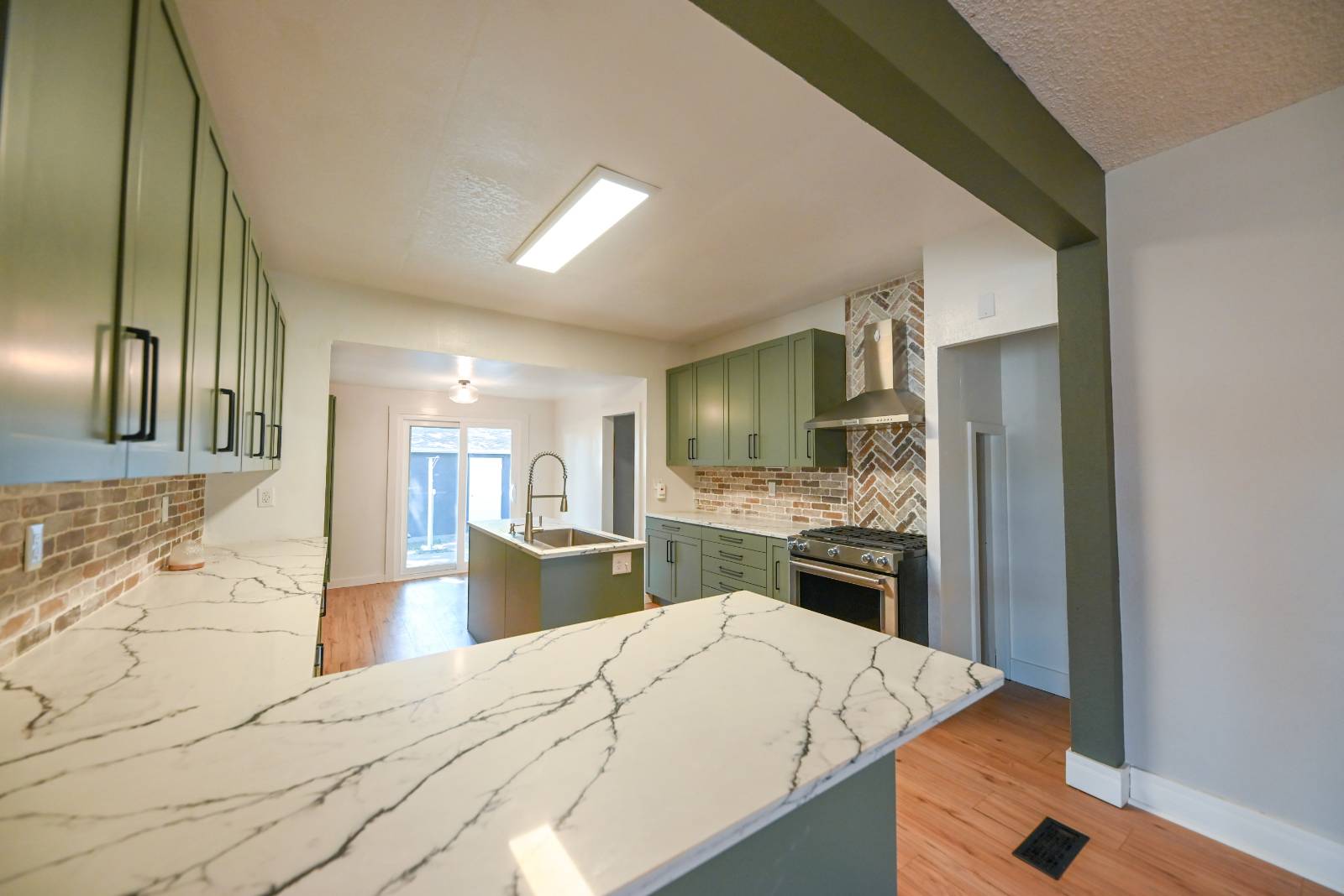 Photo 9 of 36 of home listing at 804 Flannery Ave, Cambridge, NE 69022