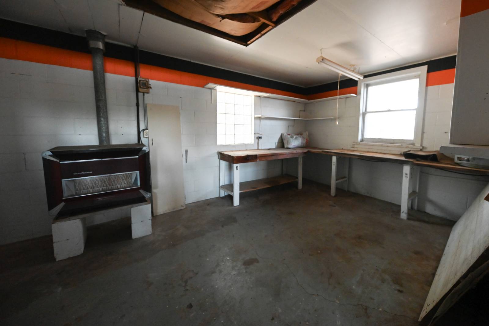 Photo 35 of 36 of home listing at 804 Flannery Ave, Cambridge, NE 69022