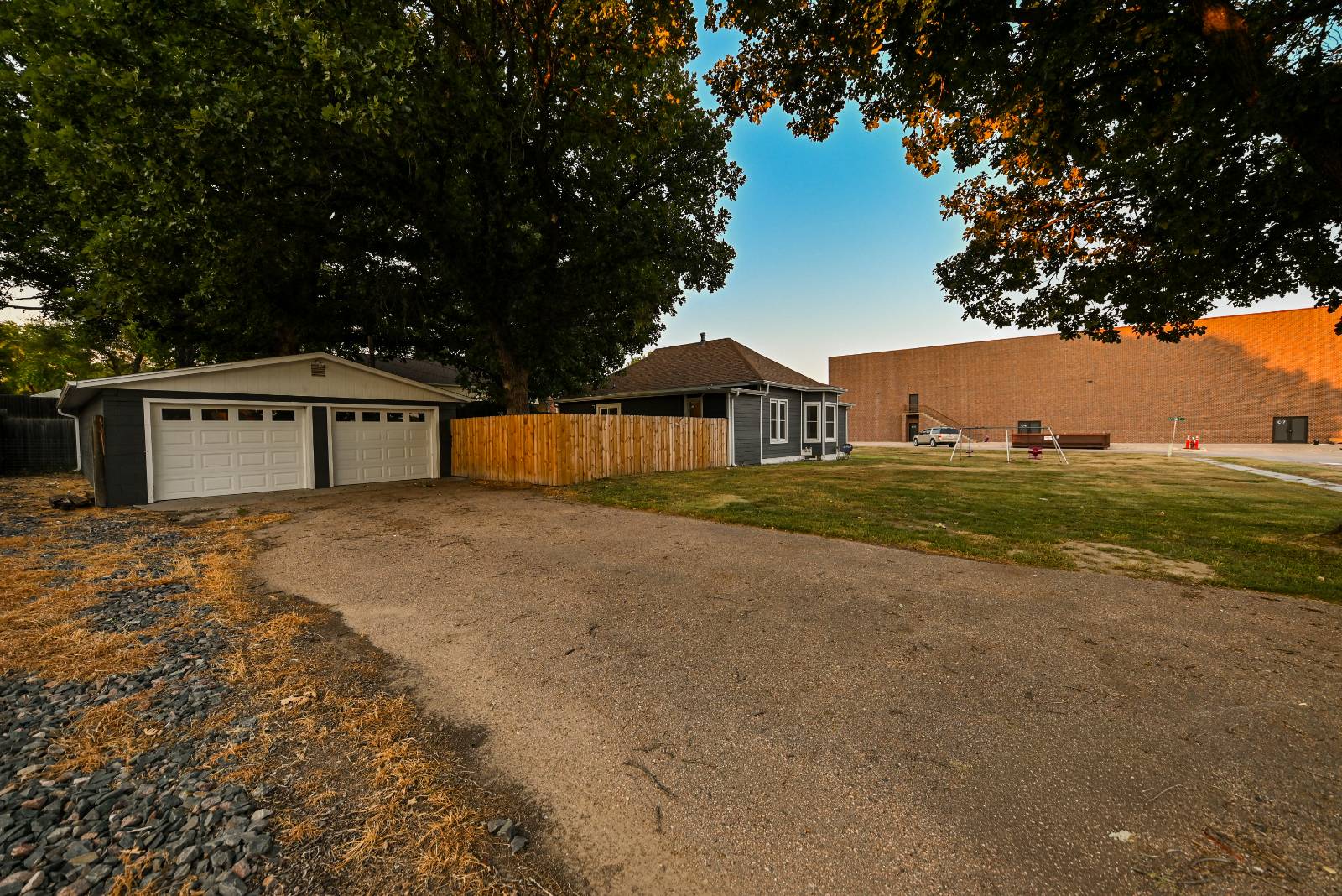 Photo 2 of 36 of home listing at 804 Flannery Ave, Cambridge, NE 69022