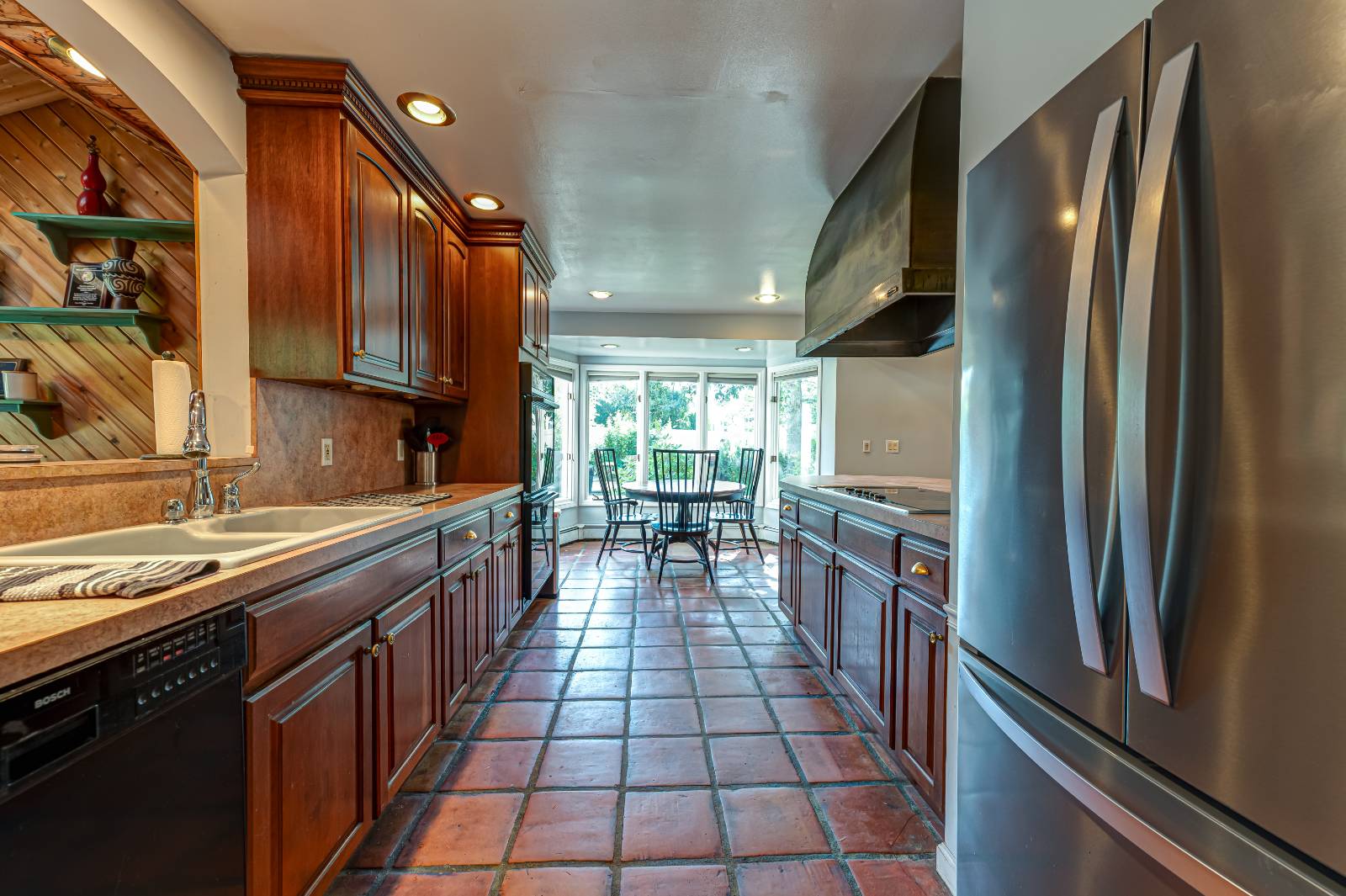 19 White Cliff Ln