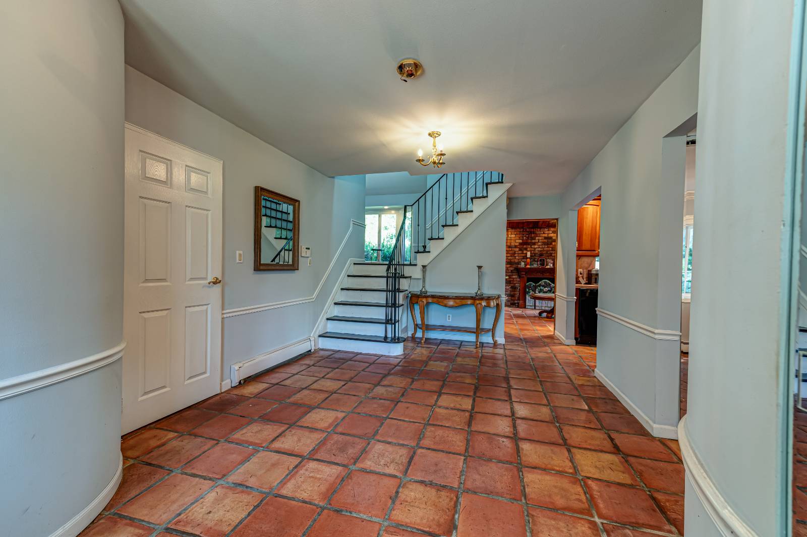 19 White Cliff Ln