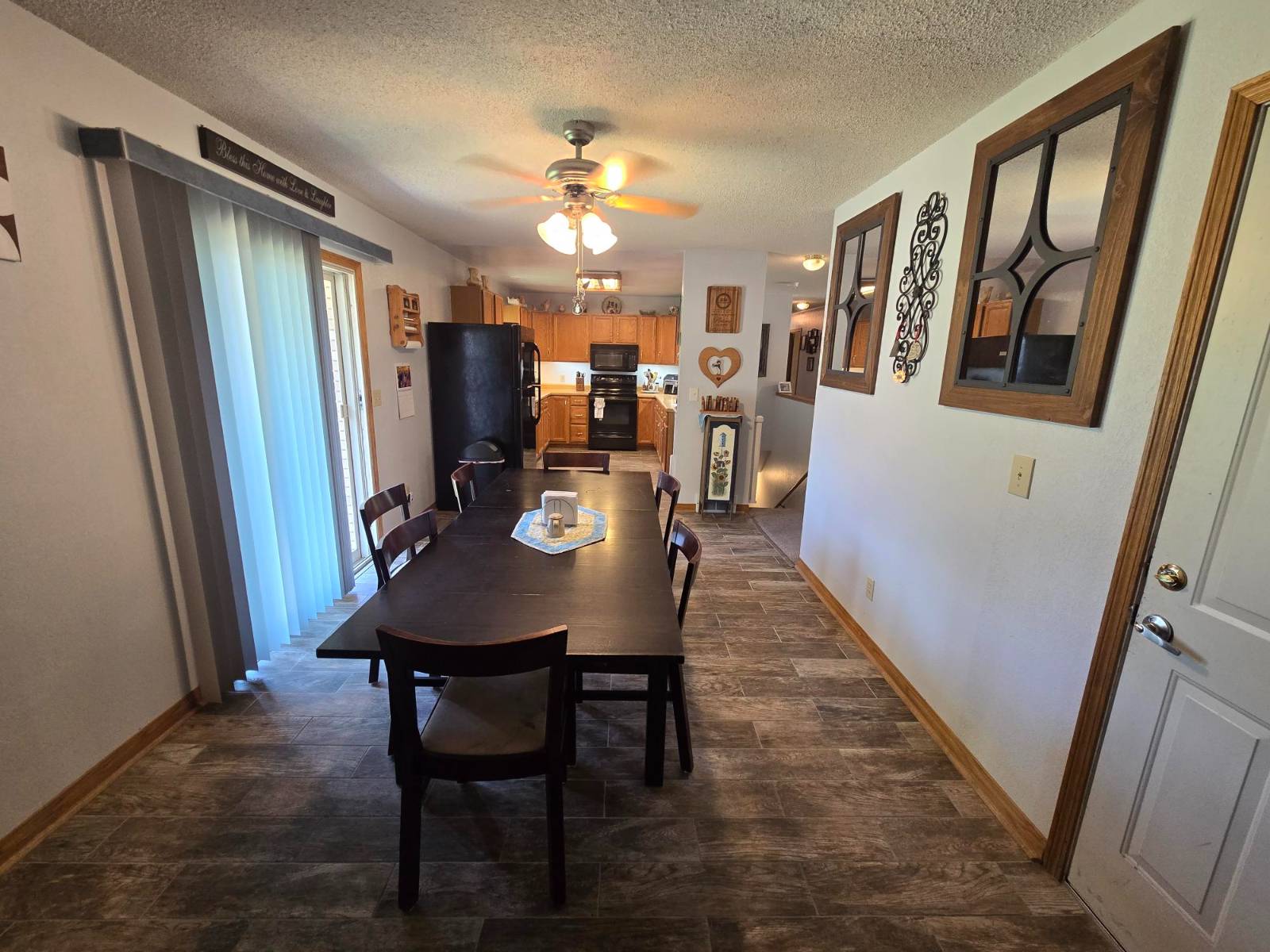 Photo 9 of 31 of home listing at 608 Hampton, Alliance, NE 69301