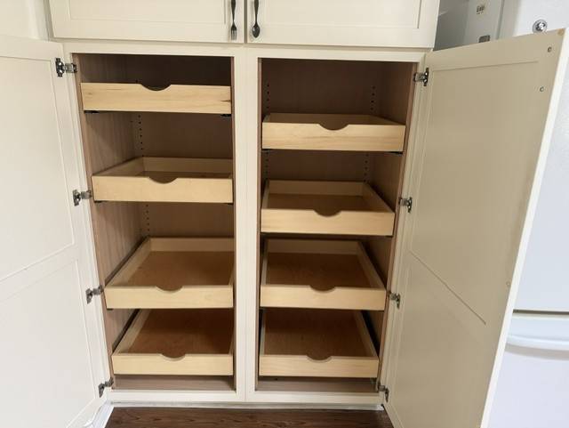 Beautifully Renovated 1890 Sq Ft Home-Move-IN-Ready thumbnail 8
