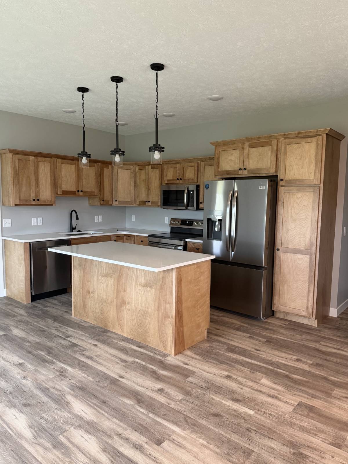 Photo 3 of 15 of home listing at 712 B. Street, Hampton, NE 68843