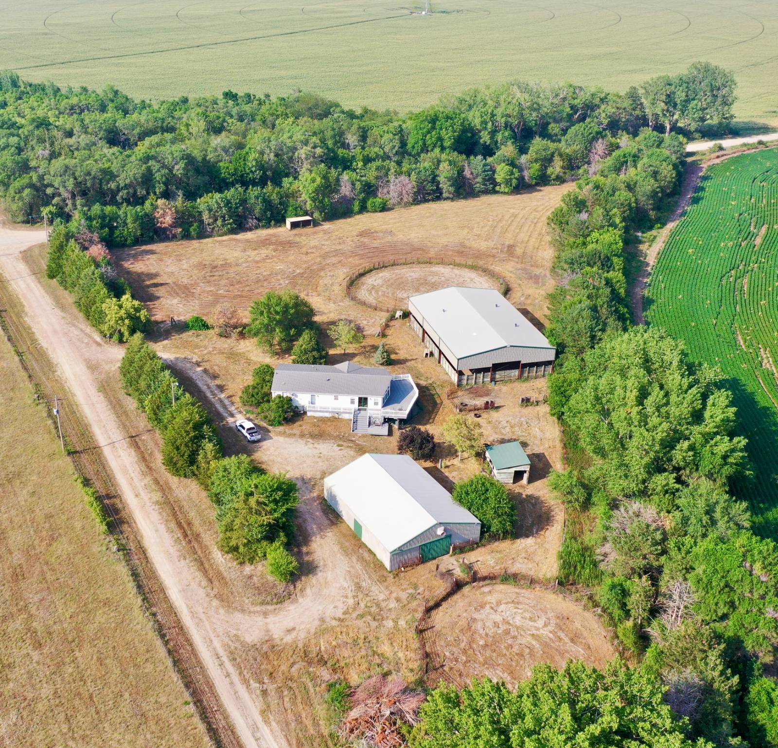 Photo 1 of 21 of home listing at 85698 522 Ave., Neligh, NE 68756