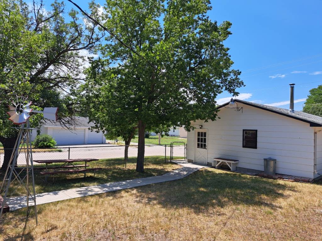 Photo 20 of 25 of home listing at 459 Morehead Street, Chadron, NE 69337