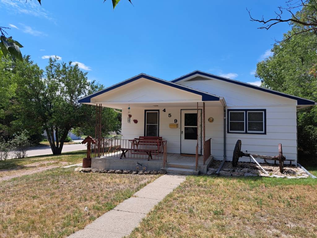 Photo 1 of 25 of home listing at 459 Morehead Street, Chadron, NE 69337