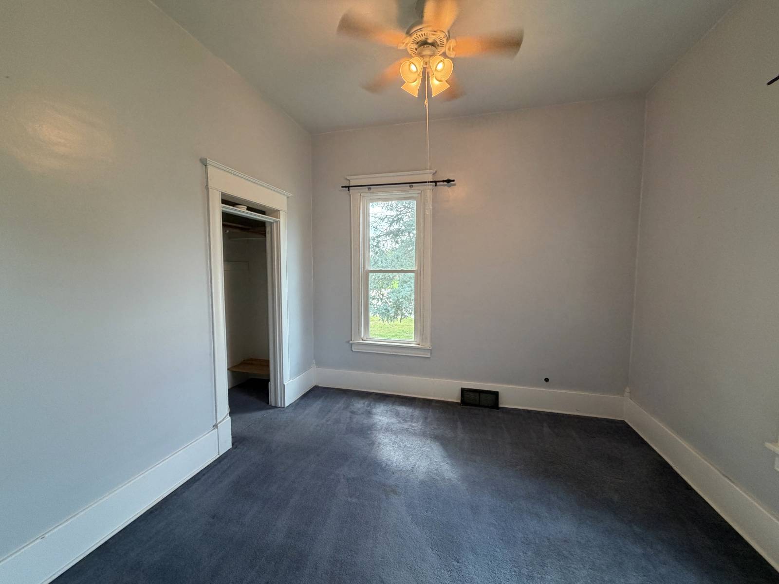 Photo 11 of 13 of home listing at 123 W 5th ST, Schuyler, NE 68661