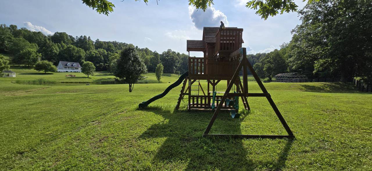 1037 High Rock Road