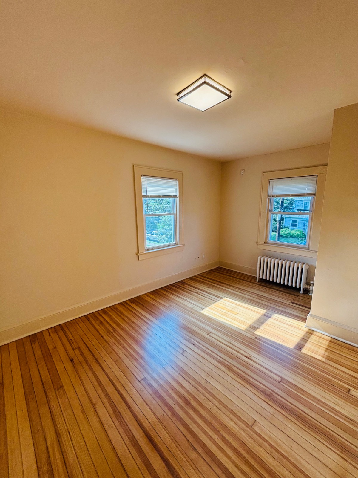 29 Roosevelt st, #1