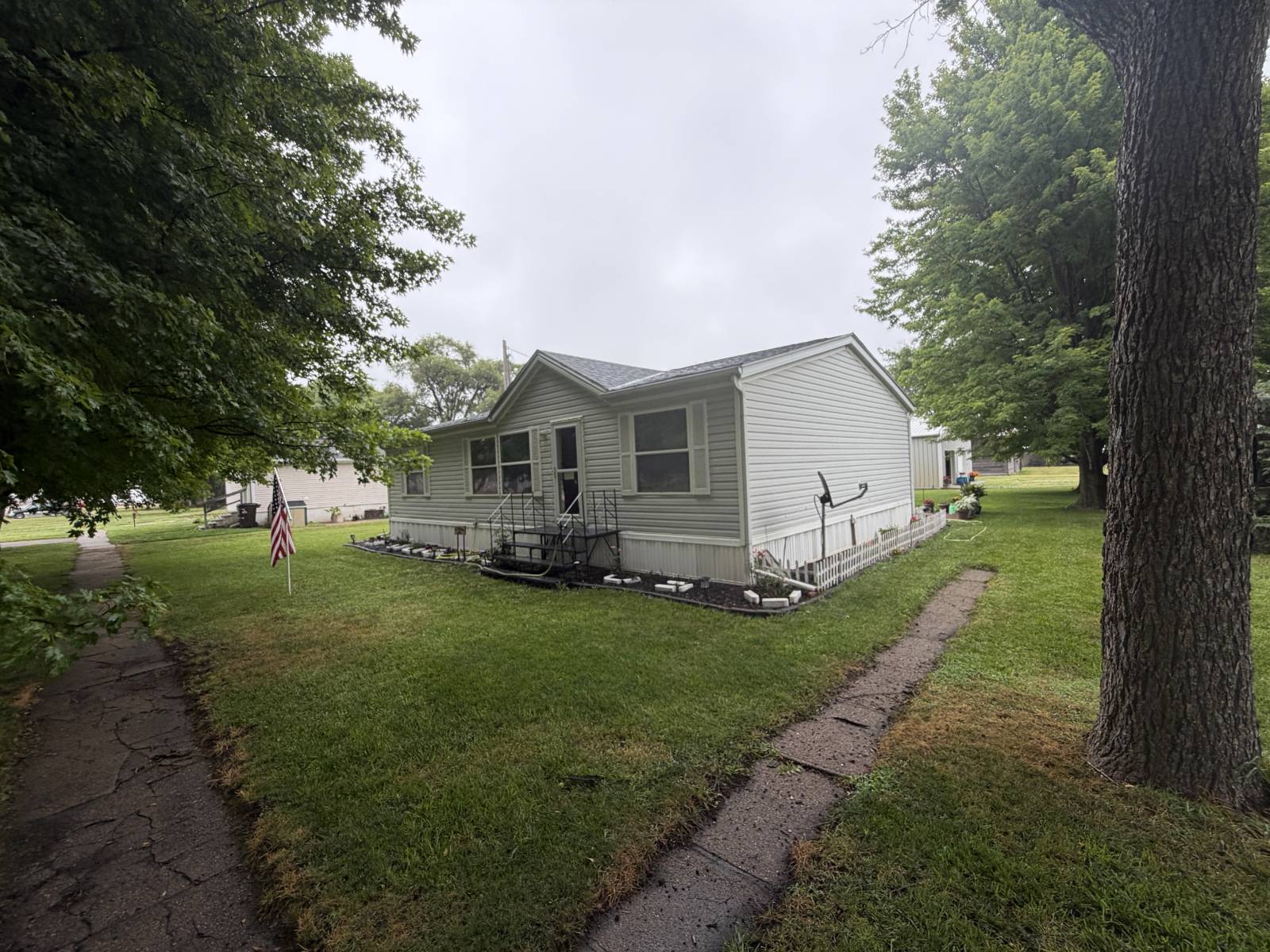 Photo 15 of 20 of home listing at 286 Tilden ST, Richland, NE 68601