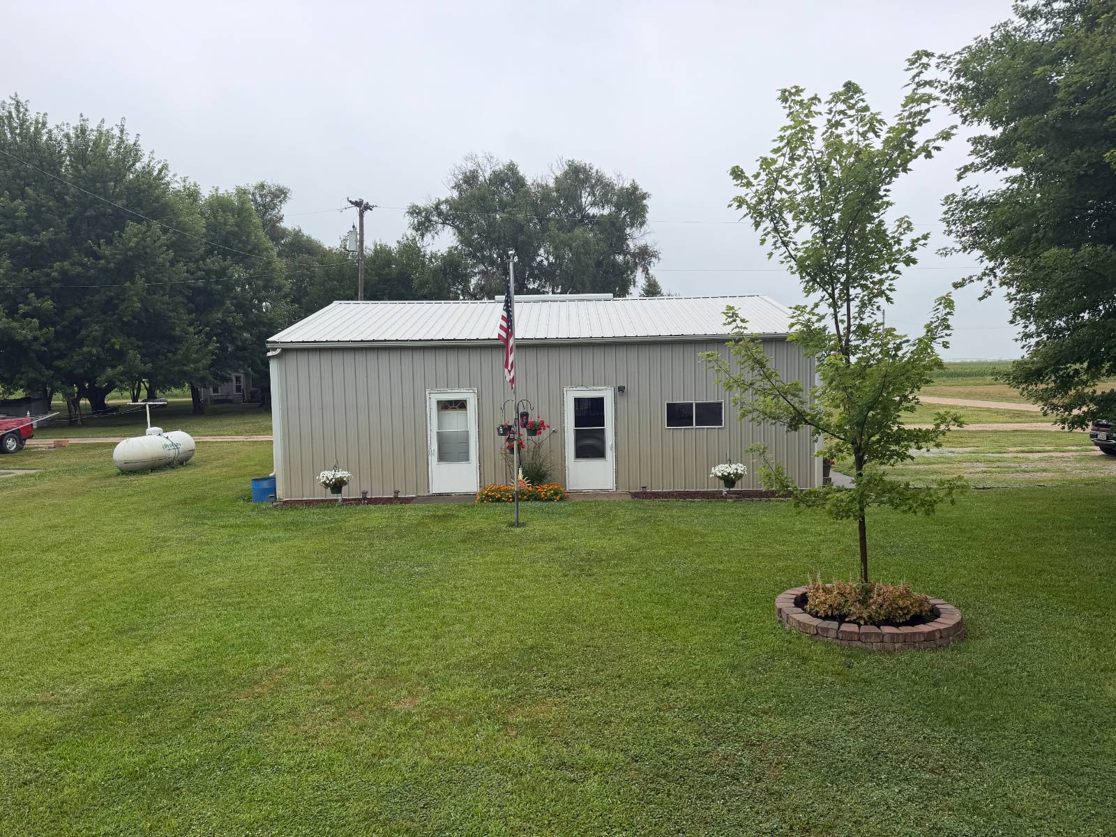 Photo 4 of 20 of home listing at 286 Tilden ST, Richland, NE 68601