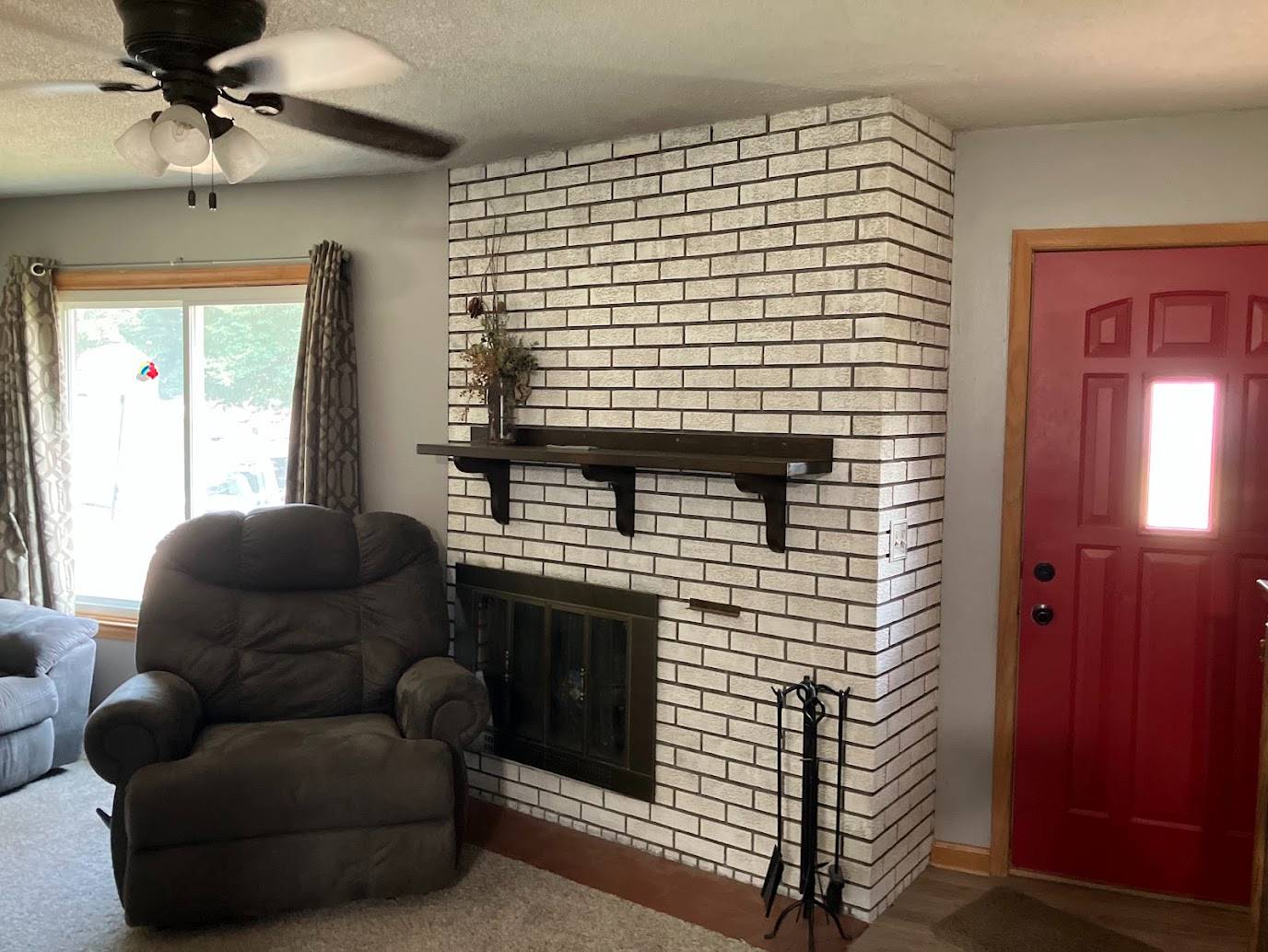 Photo 5 of 11 of home listing at 520 Eads Ave, Hebron, NE 68370