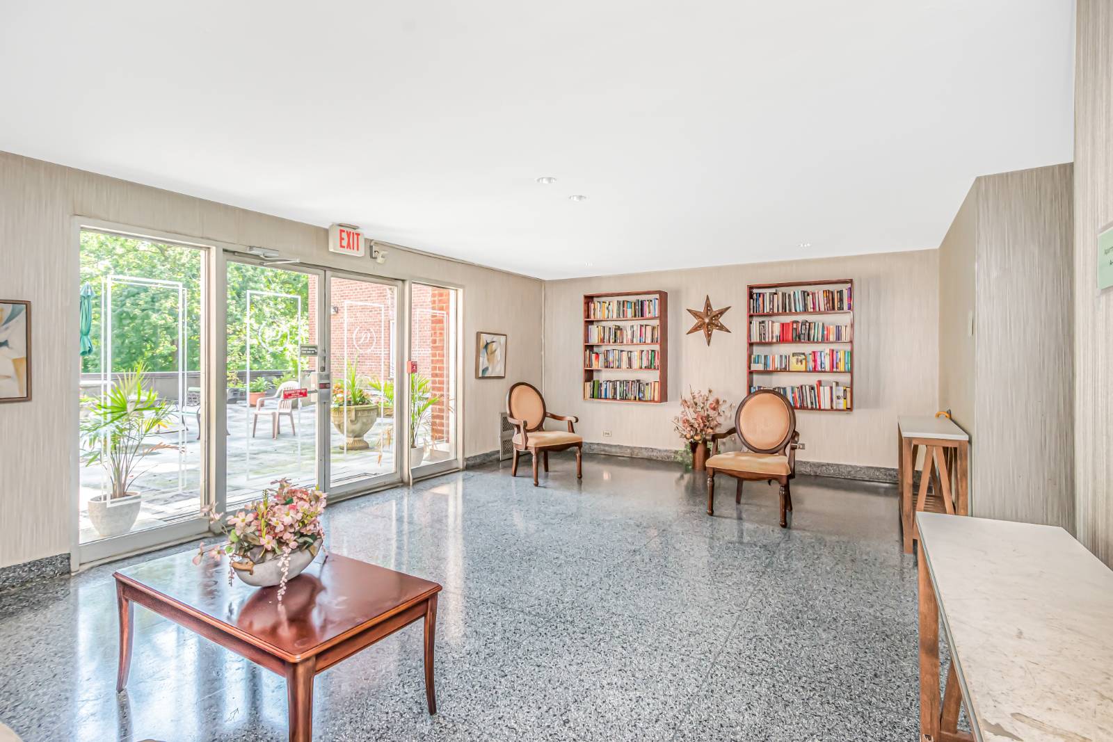 1111 Midland Avenue, #4D