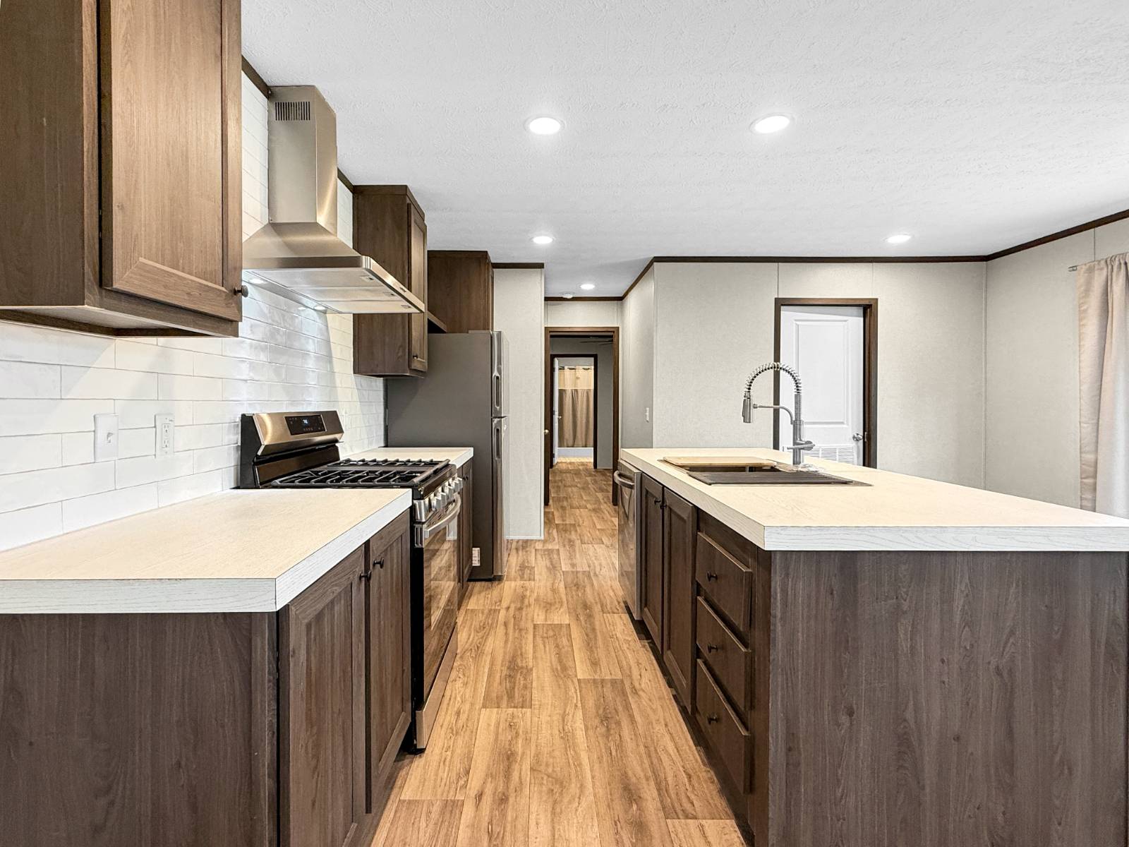 Photo 9 of 27 of manufactured home listing at 7 Rappala Nsl, Lemoyne, NE 69146