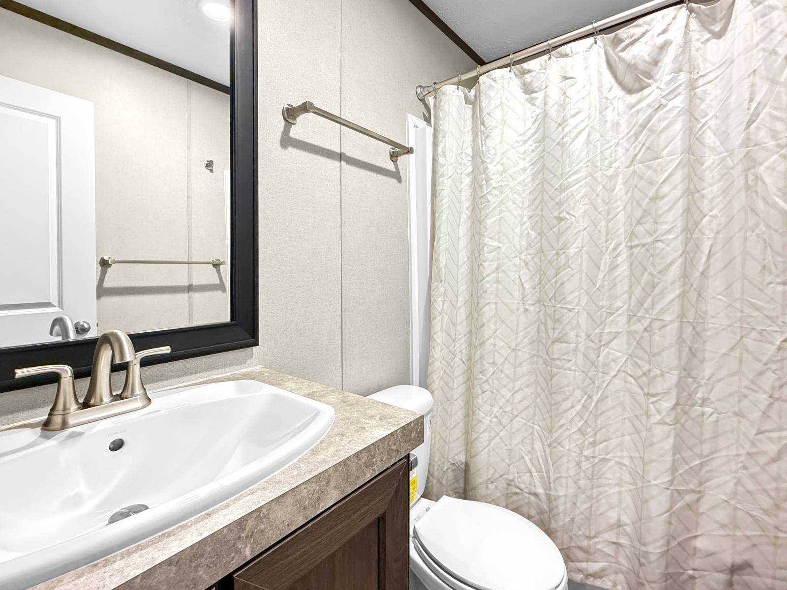 Photo 22 of 27 of manufactured home listing at 7 Rappala Nsl, Lemoyne, NE 69146