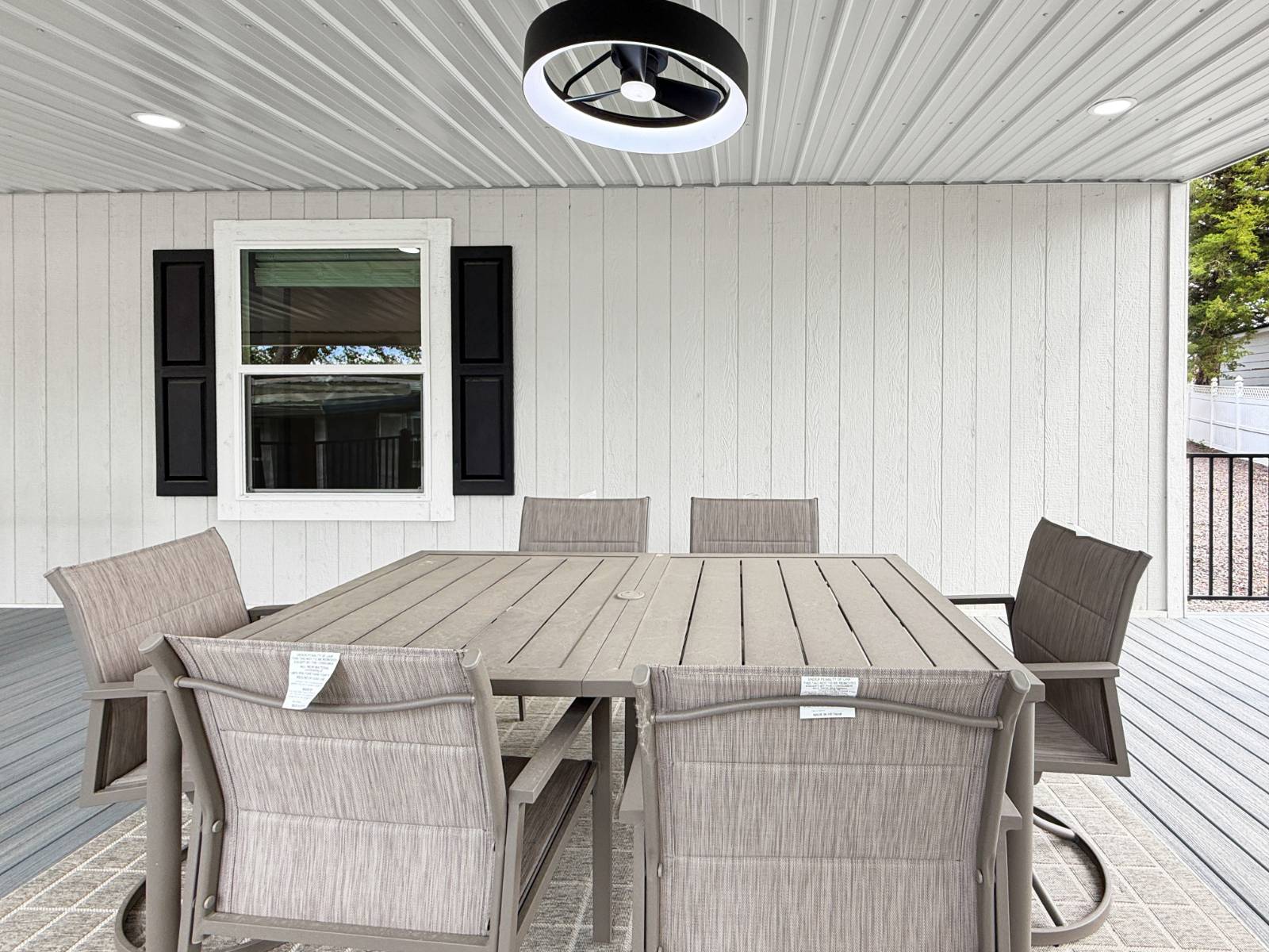 Photo 6 of 27 of manufactured home listing at 7 Rappala Nsl, Lemoyne, NE 69146