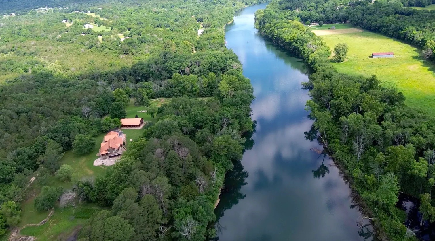 Photo 1 of 60 of farm or ranch property for sale at 263 CR 212, Eureka Springs, AR 72631