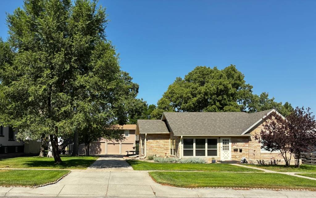 Photo 1 of 41 of home listing at 321 Chapin Street, Chadron, NE 69337