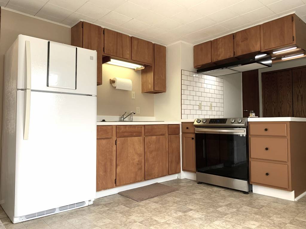 Photo 31 of 41 of home listing at 321 Chapin Street, Chadron, NE 69337