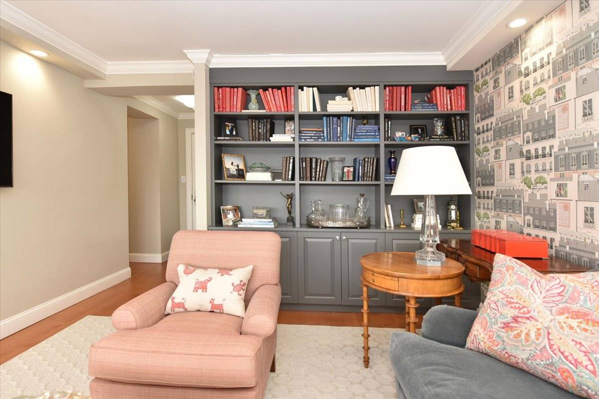 18-15 215th street, #16R