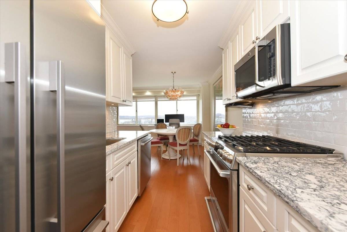 18-15 215th street, #16R