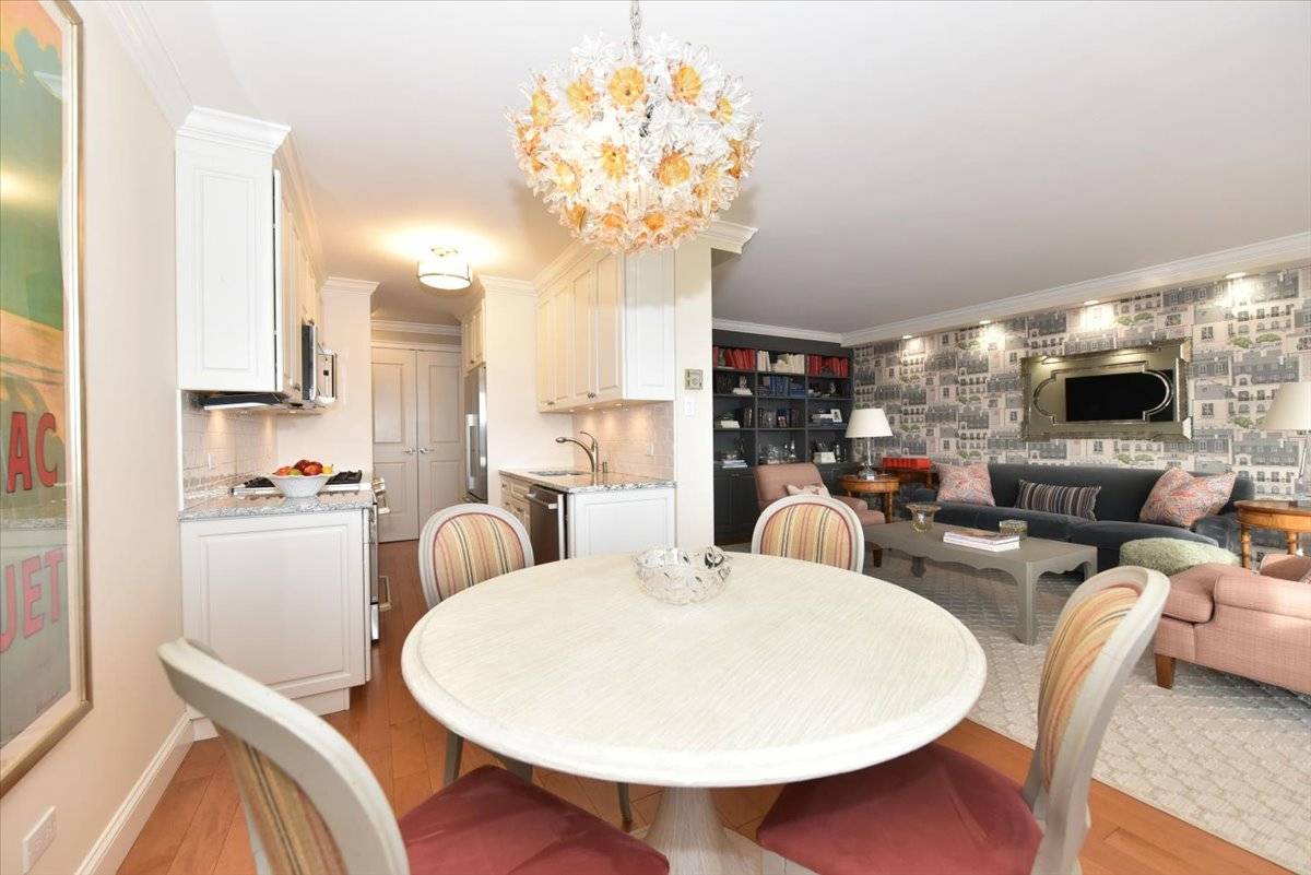 18-15 215th street, #16R