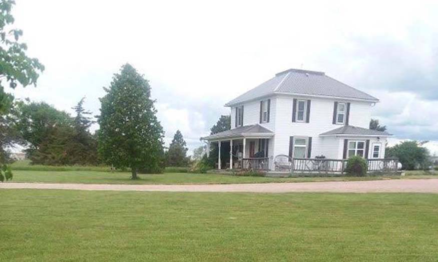 Photo 1 of 38 of home listing at 1694 680th Rd, Gordon, NE 69343