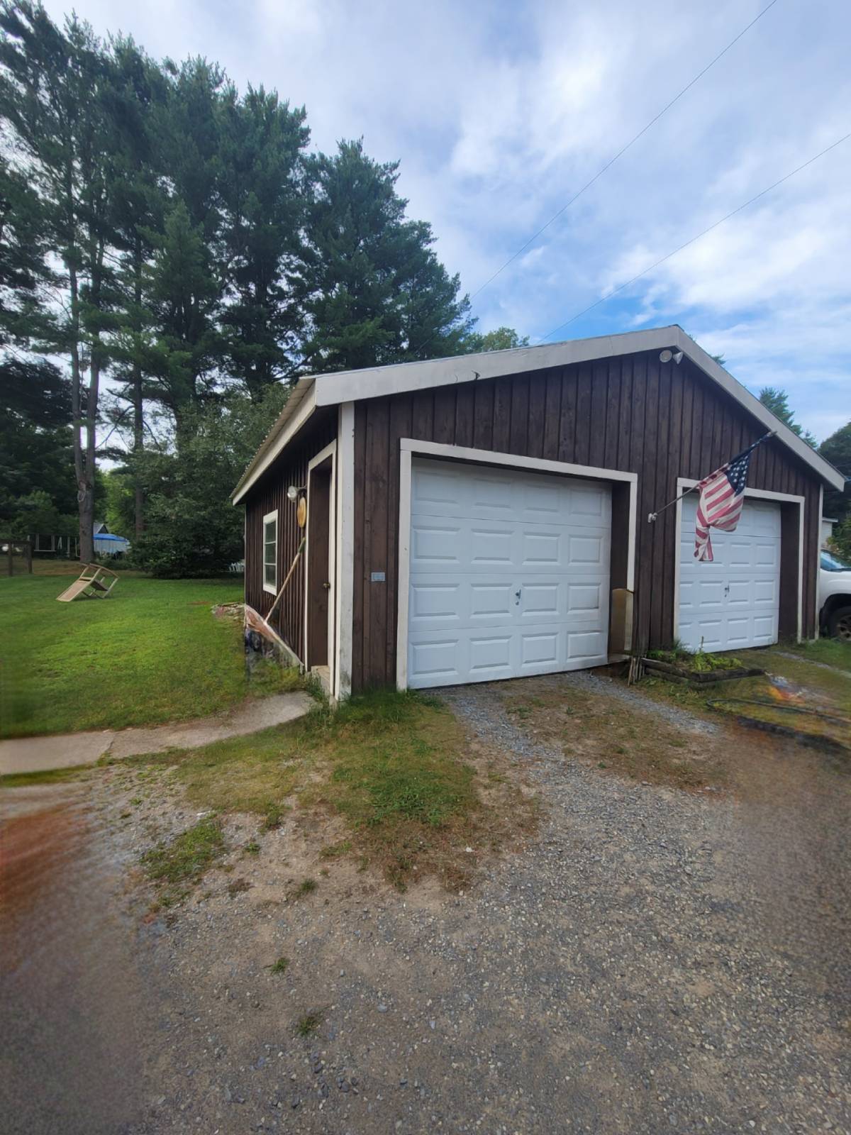 7568 Lyons Dale Rd