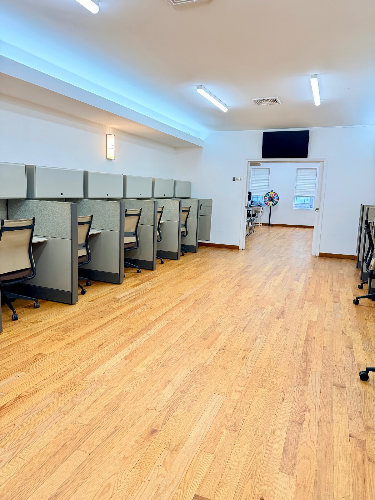 53-22 Roosevelt Ave , #2FL