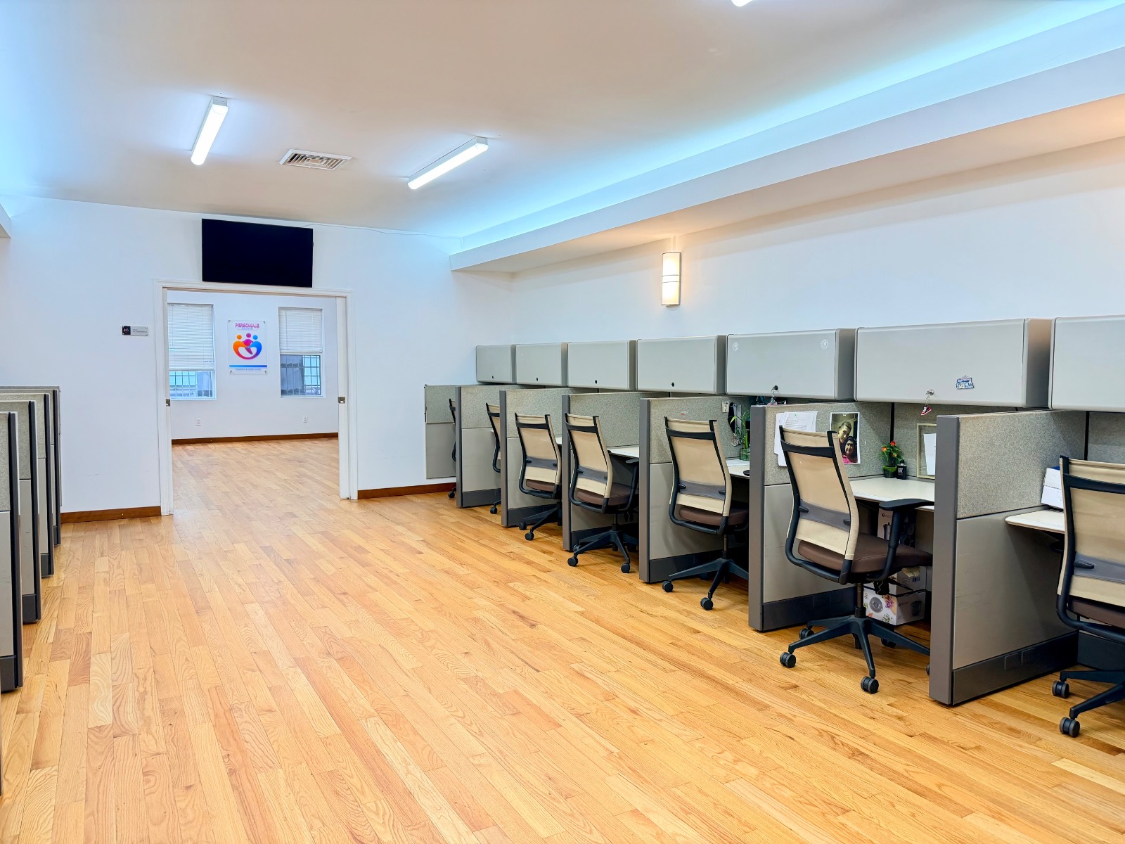 53-22 Roosevelt Ave , #2FL