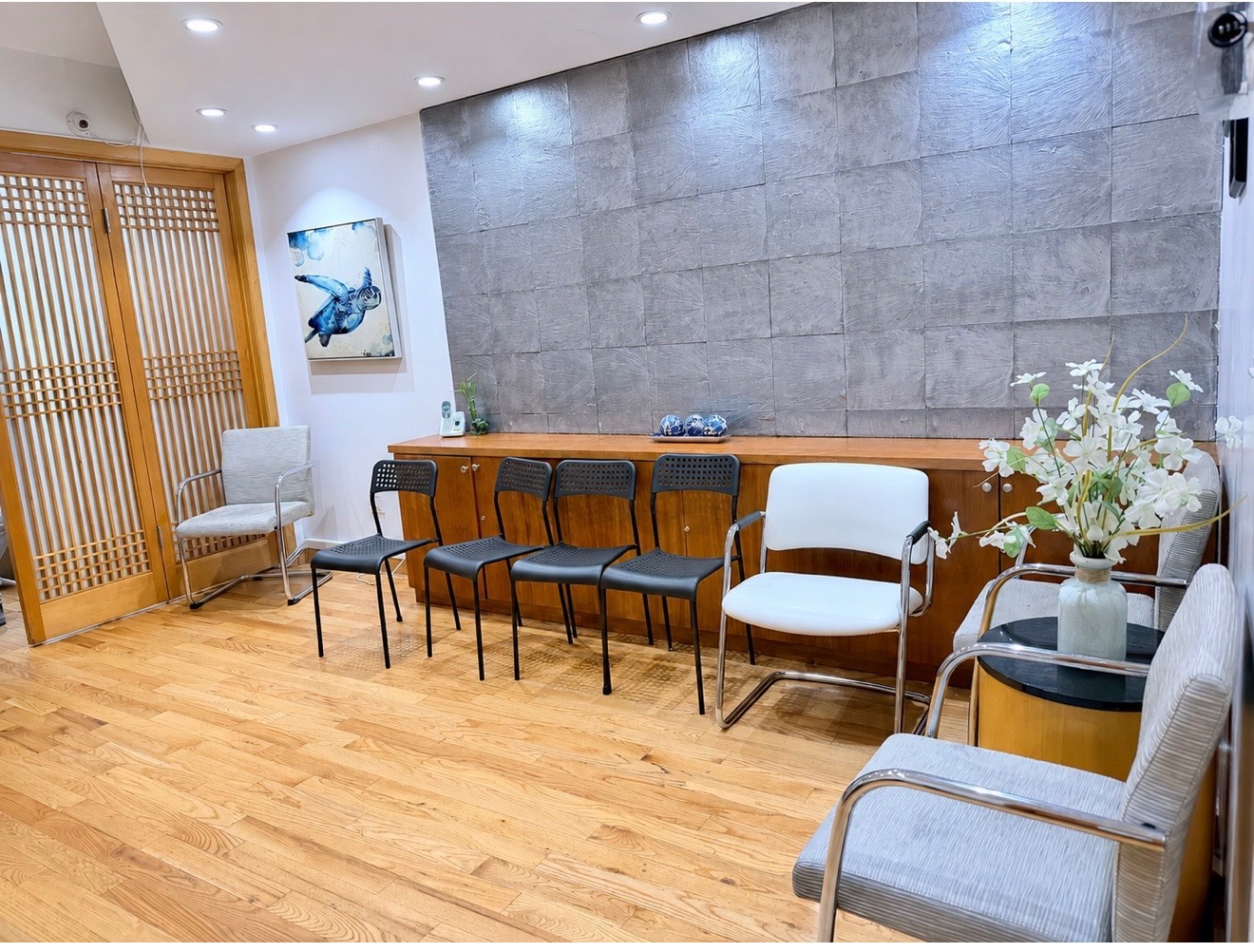 53-22 Roosevelt Ave , #2FL