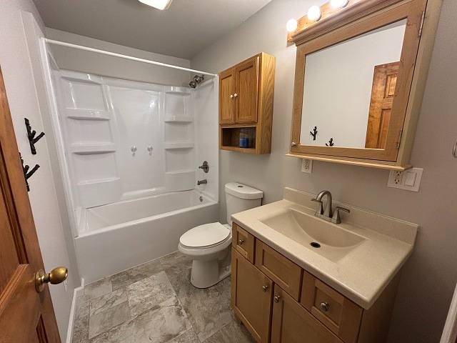 Photo 22 of 46 of home listing at 87807 504th Ave, O'neill, NE 68763