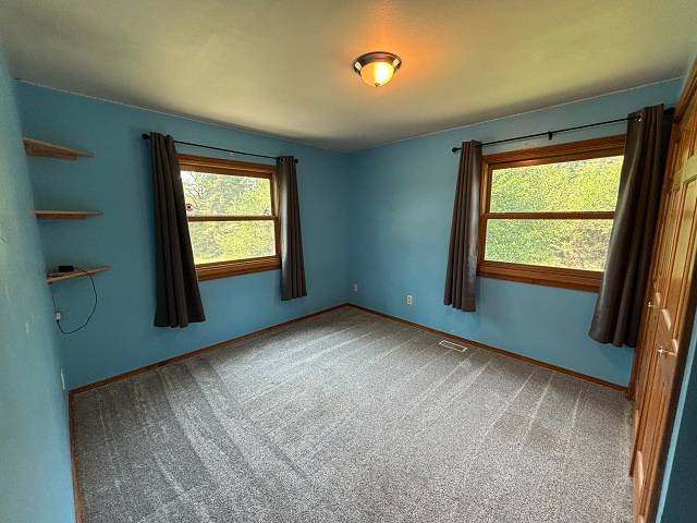 Photo 21 of 46 of home listing at 87807 504th Ave, O'neill, NE 68763