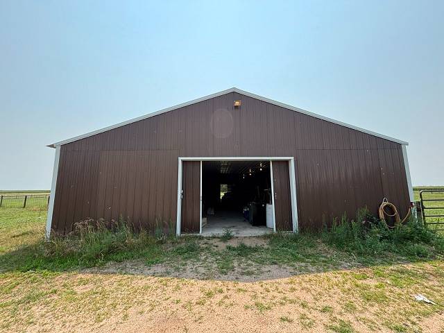 Photo 43 of 46 of home listing at 87807 504th Ave, O'neill, NE 68763