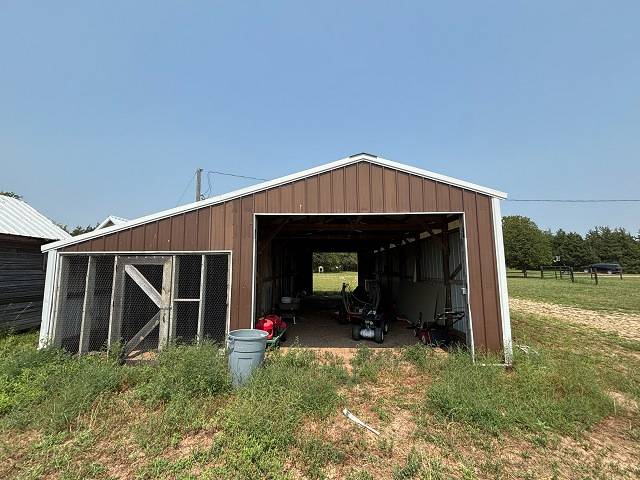 Photo 45 of 46 of home listing at 87807 504th Ave, O'neill, NE 68763