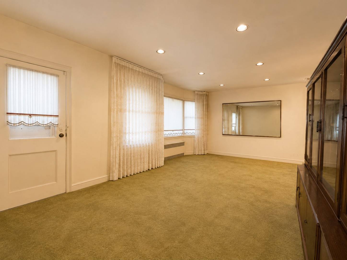 1534 East 14th Street