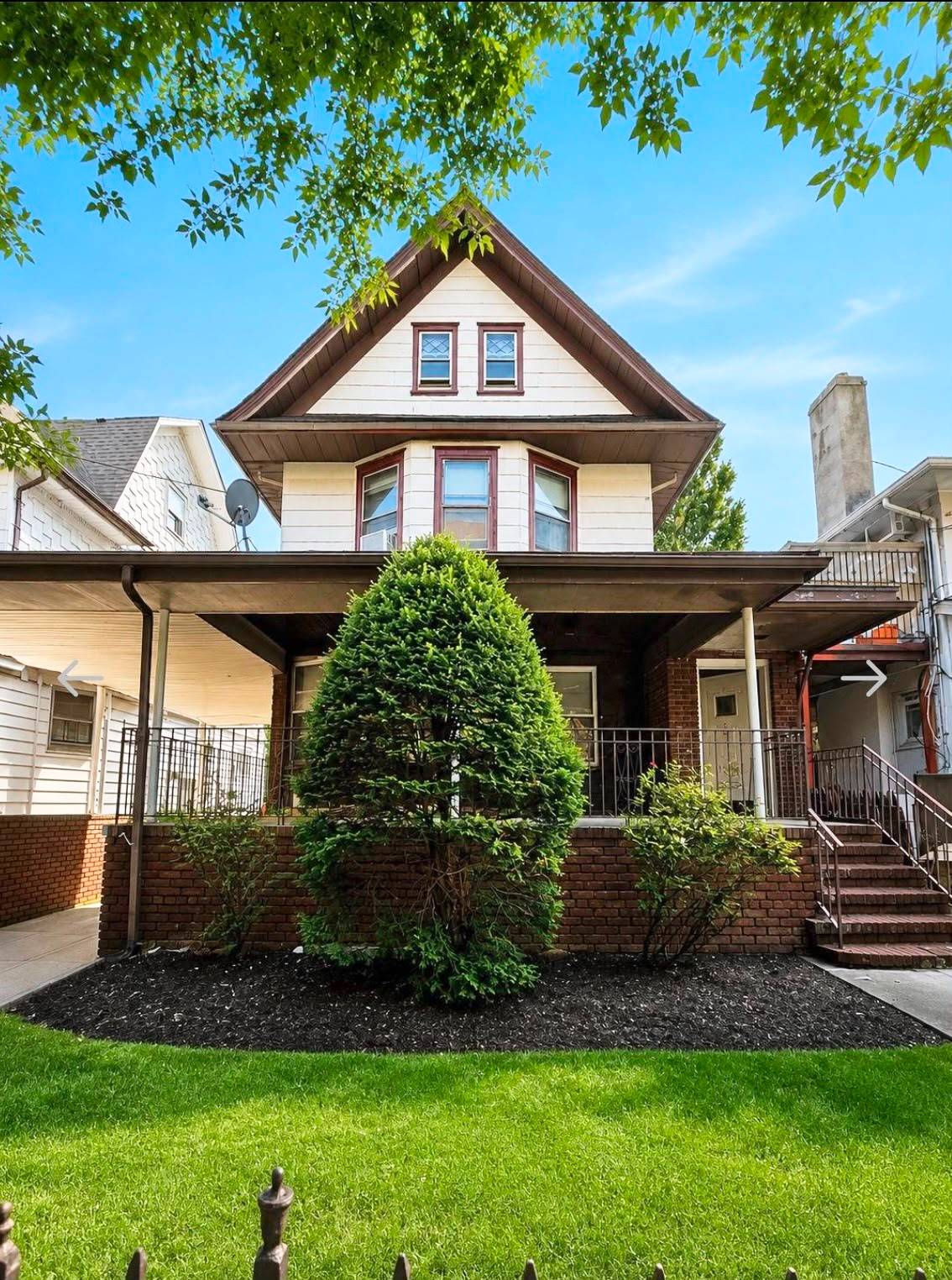 1534 East 14th Street