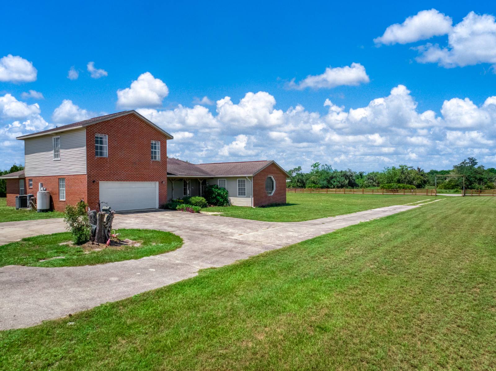 112 Park Land Dr, Lake Placid, FL 33852